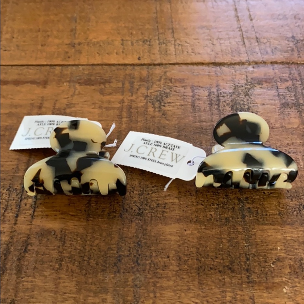J. Crew Tortoise Hair Clips. Set of 2. - Picture 3 of 5